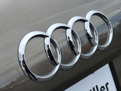 Used 2015 Audi Q3 2.0T Prestige w/ Prestige Package image 20