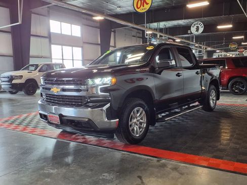 Used 2020 Chevrolet Silverado 1500 LT w/ All-Star Edition image 3