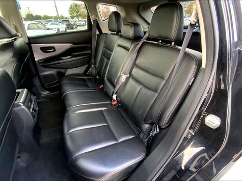 Used 2023 Nissan Murano SV image 19