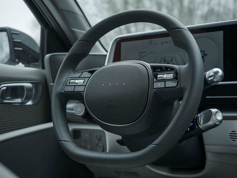 New 2025 Hyundai Ioniq 6 SEL image 13