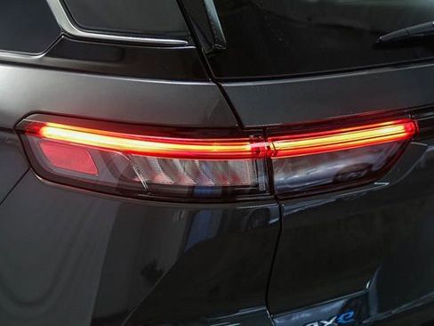 New 2023 Jeep Grand Cherokee 4WD 4xe image 37