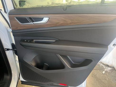 New 2026 Volkswagen Atlas SE image 23