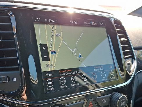 Used 2021 Jeep Grand Cherokee Overland image 3