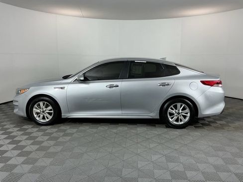 Used 2018 Kia Optima LX FWD image 8