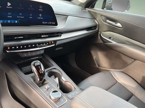 Certified 2025 Cadillac XT4 Premium Luxury w/ Cold Weather Package image 23