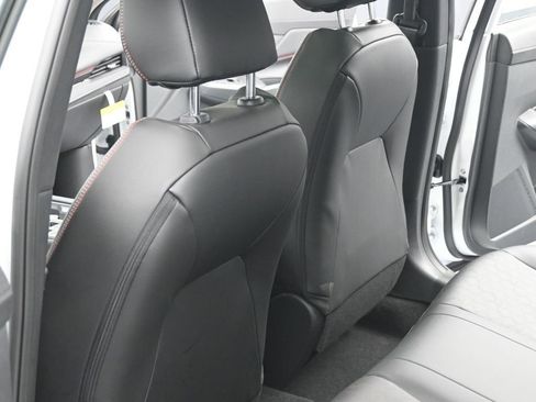 New 2026 Nissan Sentra SR w/ SR Premium Package FWD image 19
