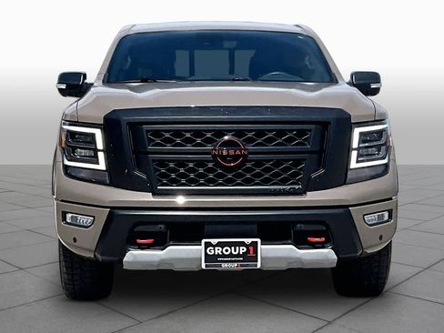 Used 2023 Nissan Titan PRO-4X w/ Pro-4x Convenience Package AWD/4WD image 4
