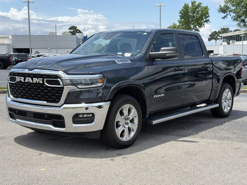 Used 2025 RAM 1500 Big Horn RWD image 7