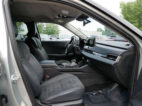 Used 2025 Mitsubishi Outlander SE AWD/4WD image 8