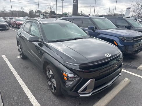 Used 2024 Hyundai Kona Limited image 2