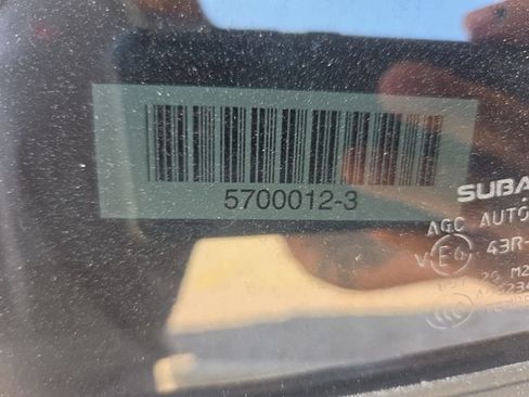 Used 2025 Subaru Crosstrek 2.5i Premium AWD/4WD image 9