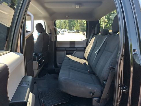 Certified 2019 Ford F150 XL w/ Equipment Group 101A Mid AWD/4WD image 10