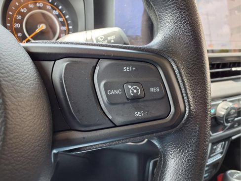 Used 2025 Jeep Gladiator Sport AWD/4WD image 20