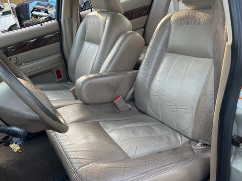 Used 2004 Mercury Grand Marquis LS RWD image 9