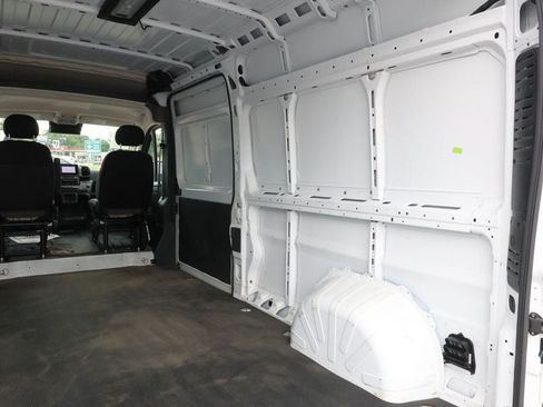 Used 2025 RAM ProMaster 2500 w/ Convenience Group FWD image 21