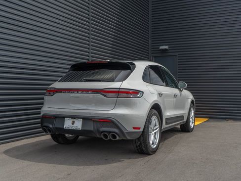 Used 2025 Porsche Macan Turbo image 9