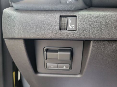 New 2026 GMC Canyon Elevation w/ Convenience Package RWD image 21