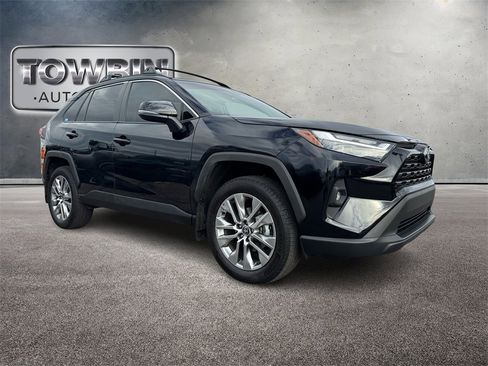 Used 2024 Toyota RAV4 XLE Premium image 2