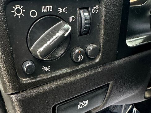 Used 2012 Chevrolet Colorado LT image 31