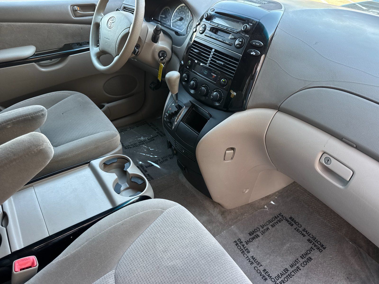 Used 2005 Toyota Sienna LE w/ LE Pkg 8 FWD image 18