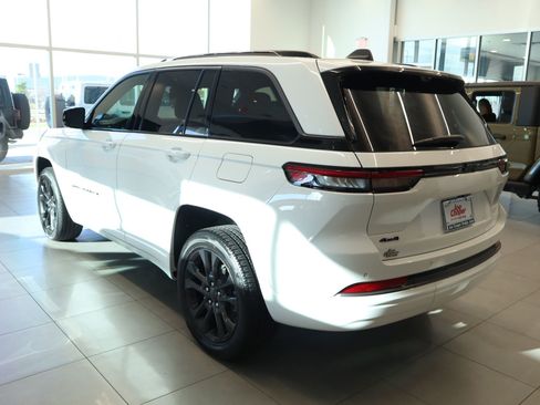 New 2026 Jeep Grand Cherokee Limited image 25