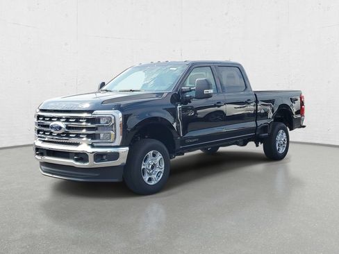 New 2026 Ford F250 XLT w/ XLT Premium Package AWD/4WD image 4