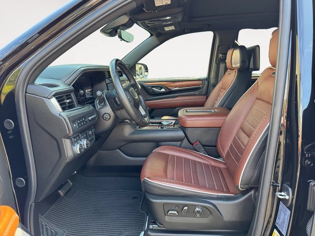 Certified 2024 GMC Yukon Denali Ultimate AWD/4WD image 11