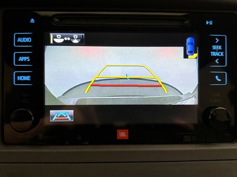 Used 2015 Toyota Sienna Limited Premium FWD image 10