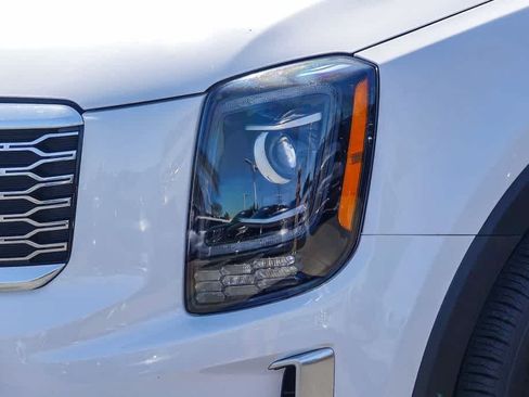 Used 2021 Kia Telluride EX FWD image 8