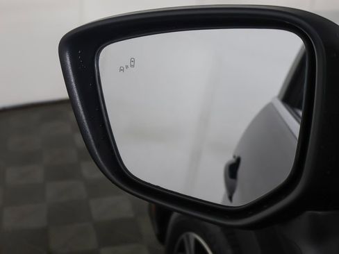 Used 2025 Mitsubishi Eclipse Cross SE image 34