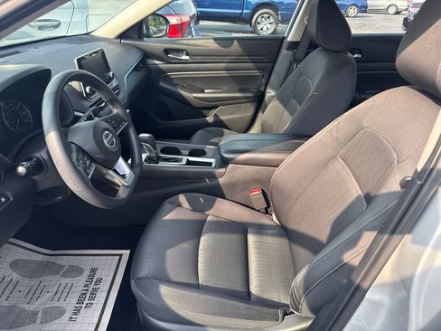 Used 2019 Nissan Altima 2.5 S FWD image 12
