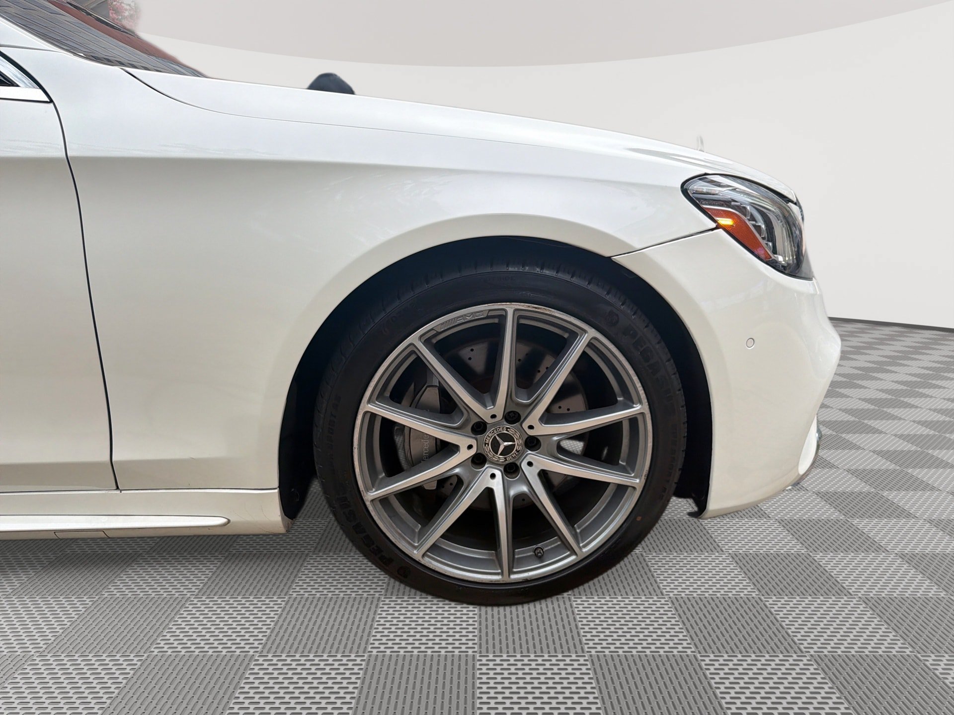 Used 2020 Mercedes-Benz S 560 Sedan image 31