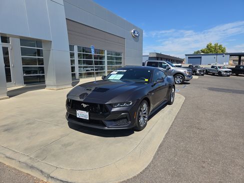Used 2024 Ford Mustang GT Premium image 1