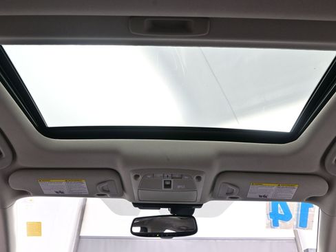 Used 2014 INFINITI Q50 Sport w/ Deluxe Technology Package image 18