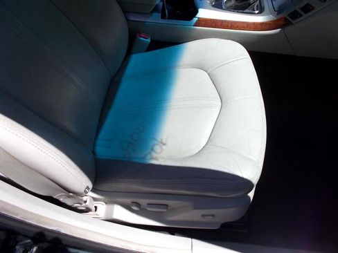 Used 2011 Cadillac CTS Luxury image 19