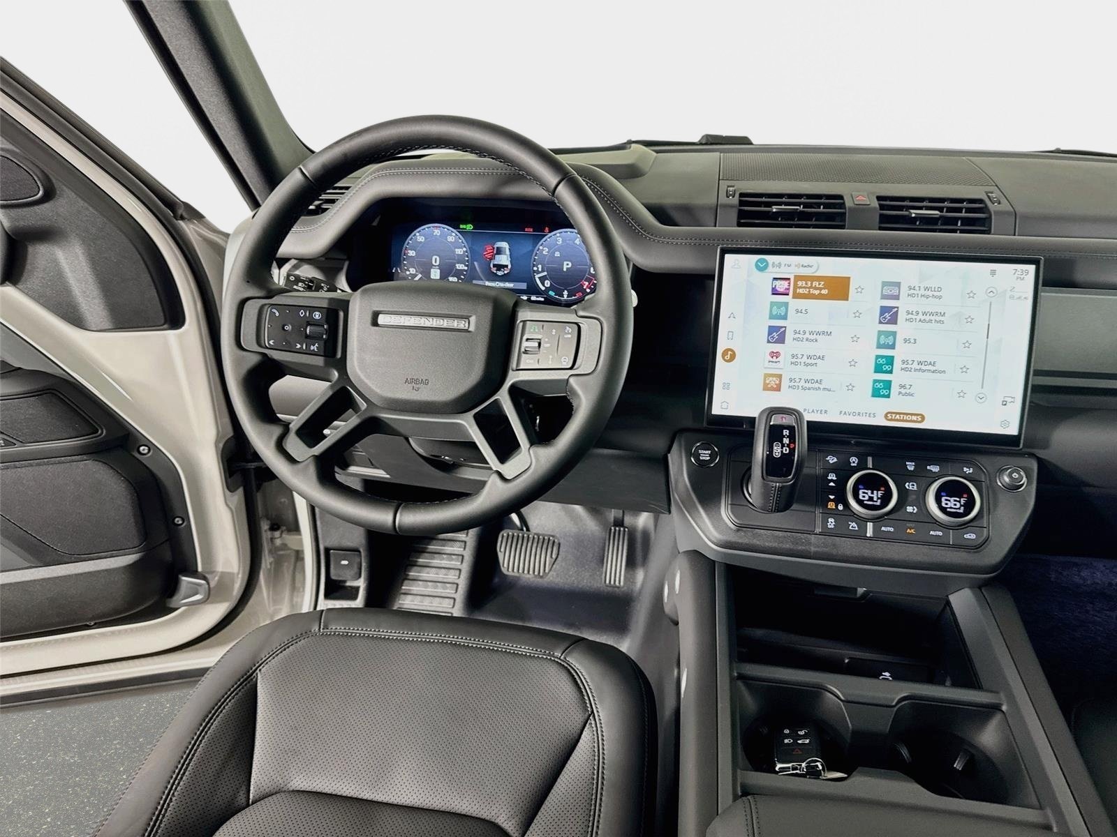 New 2026 Land Rover Defender 110 X-Dynamic SE AWD/4WD image 25