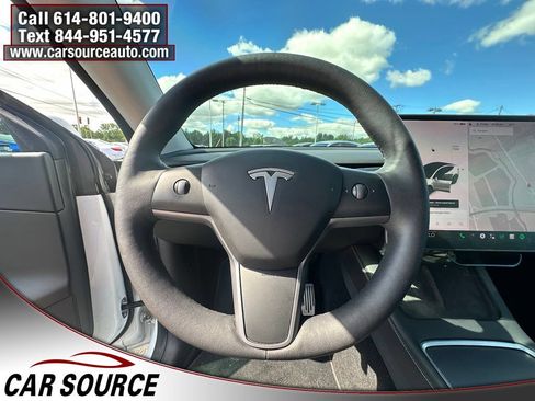 Used 2021 Tesla Model Y Long Range AWD/4WD image 13