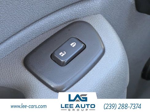 Used 2011 Chevrolet Silverado 2500 W/T image 17