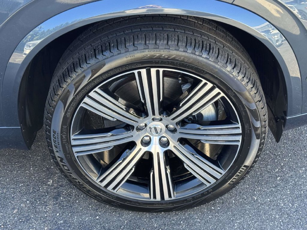 Certified 2025 Volvo XC90 T8 Ultra w/ Protection Package Premier AWD/4WD image 6