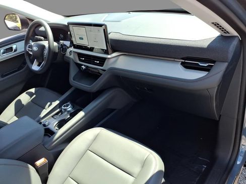 New 2026 Ford Explorer Active AWD/4WD image 12