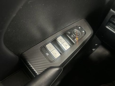 Used 2024 Mitsubishi Outlander SE image 16