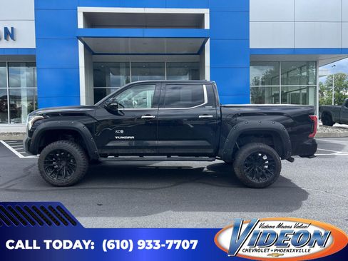Used 2024 Toyota Tundra Limited AWD/4WD image 1