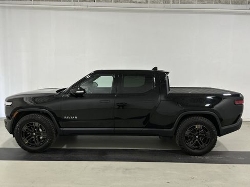 Used 2024 Rivian R1T Adventure Dual AWD/4WD image 2