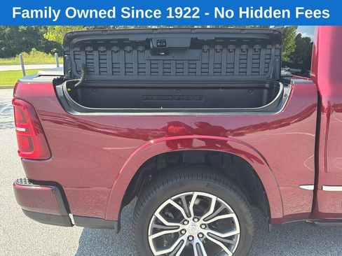 Used 2025 RAM 1500 Tungsten AWD/4WD image 18