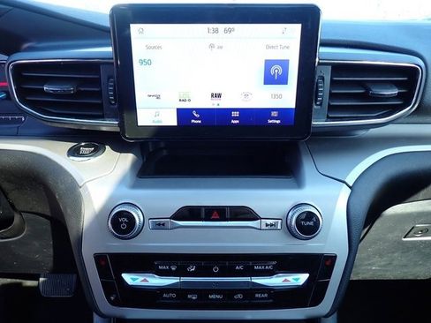 Used 2023 Ford Explorer XLT w/ Equipment Group 202A image 28