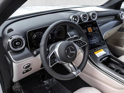 New 2026 Mercedes-Benz GLC 300 4MATIC image 10