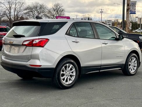Used 2021 Chevrolet Equinox LS image 4