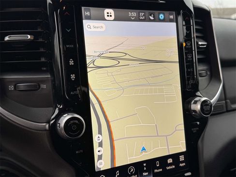 Used 2024 RAM 2500 Big Horn w/ Safety Group image 17