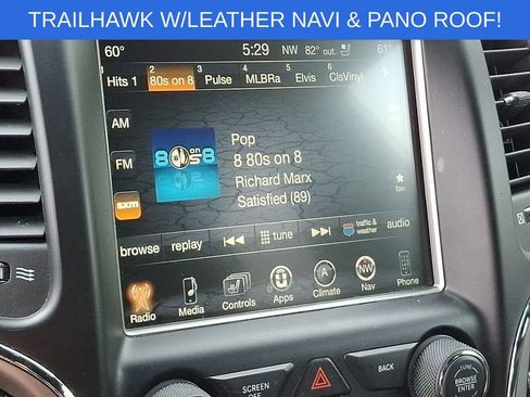 Used 2017 Jeep Grand Cherokee Trailhawk w/ Trailhawk Luxury Group AWD/4WD image 16