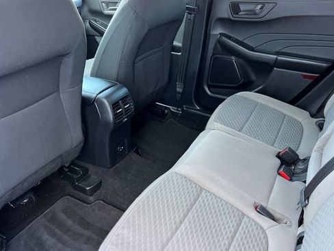 Used 2022 Ford Escape SE w/ SE Sport Appearance Package FWD image 13